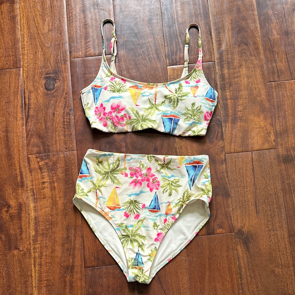 Old Navy Tropical Floral Sailboat Print High Waisted Bikini Set Two Piece Cream